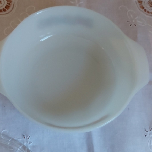 Vintage Fire king Casserole Dish - Picture 2 of 2